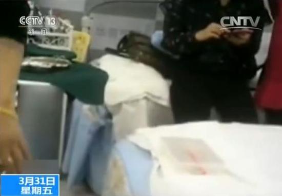 “?！闭菔鹿暑l頻發(fā)生 22歲女孩注射“玻尿酸”失明